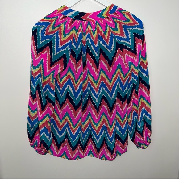 Lilly Pulitzer 100% Silk Elsa Blouse Hearts a Flutter Chevron Top Size XS flaw - Picture 6 of 7